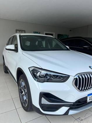 BMW X1 2.0 16V TURBO ACTIVEFLEX SDRIVE20I X-LINE 4P AUTOMÁTICO BMW X1 2.0 16V TURBO ACTIVEFLEX SDRIVE20I X-LINE 4P AUTOMÁTICO